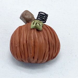 Vintage Small Fall Pumpkin Carved Brooch Pin